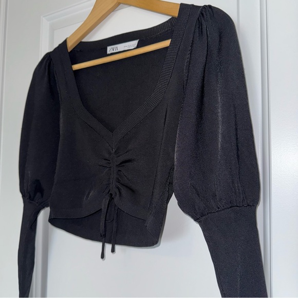 Zara Black Ruched Cinched Front Tie Black Top, cropped, size medium - Picture 3 of 10